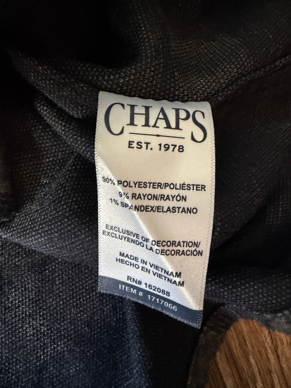 Chaps Men's Gray and Black Plaid Button-Down Shirt - Picture 4 of 4